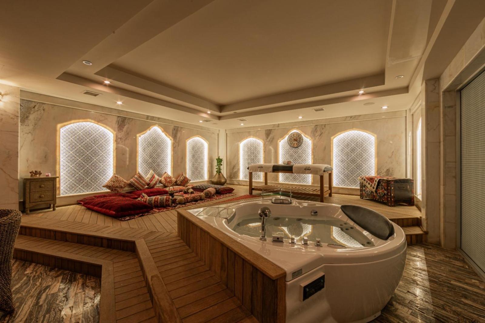 Green City Resort Hotel Baku Bagian luar foto