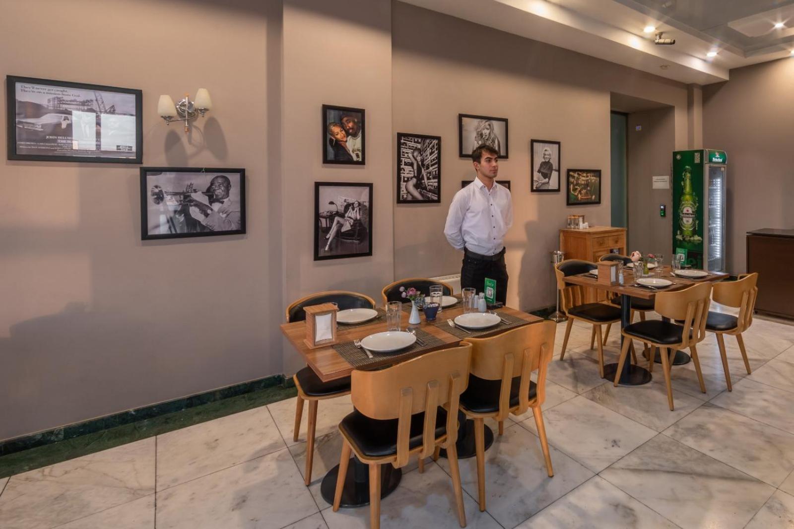 Green City Resort Hotel Baku Bagian luar foto