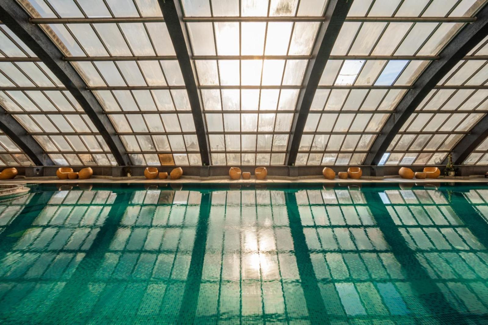 Green City Resort Hotel Baku Bagian luar foto