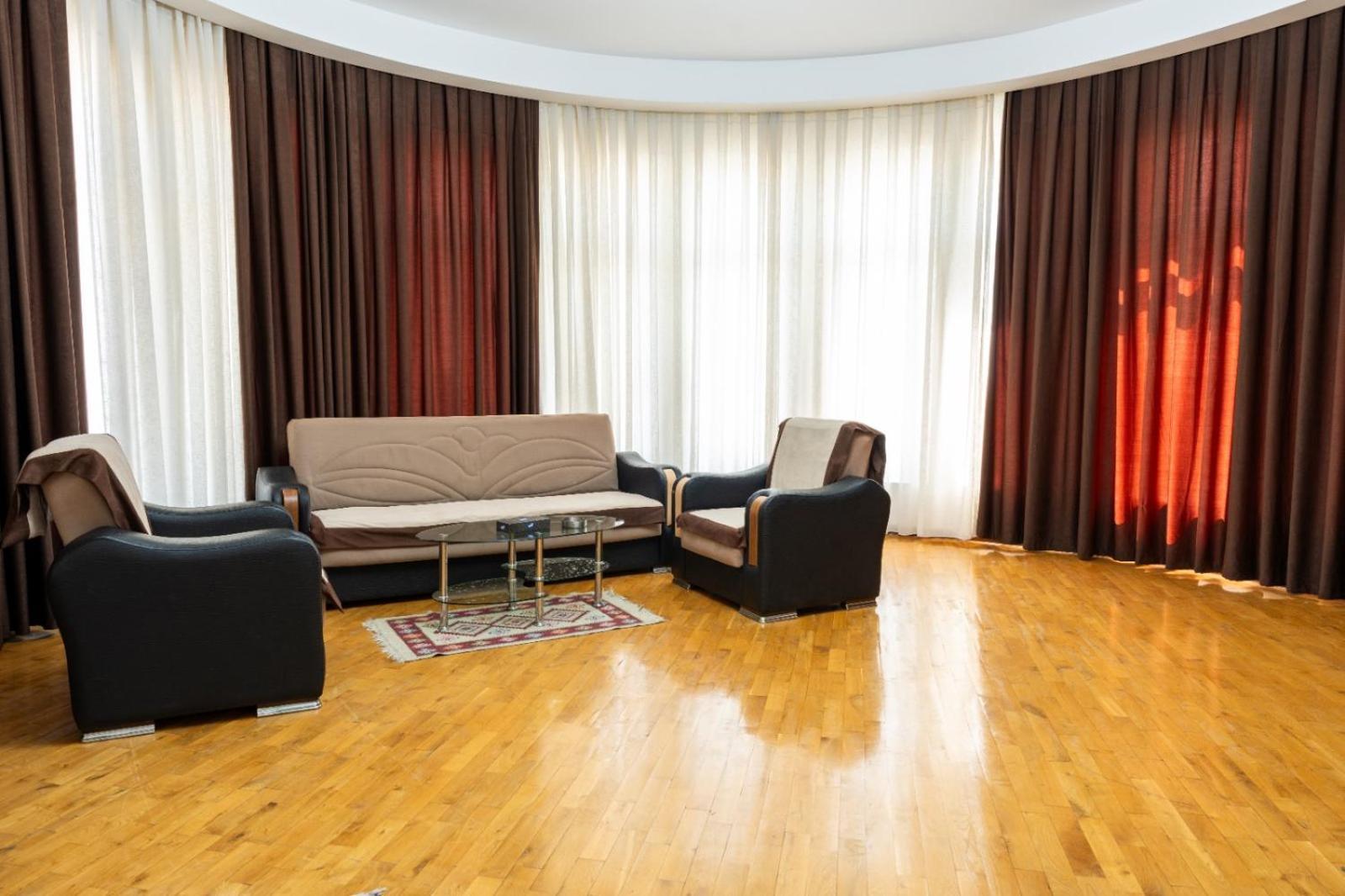 Green City Resort Hotel Baku Bagian luar foto