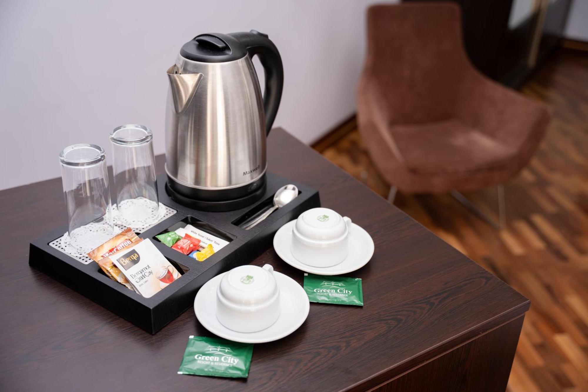 Green City Resort Hotel Baku Bagian luar foto
